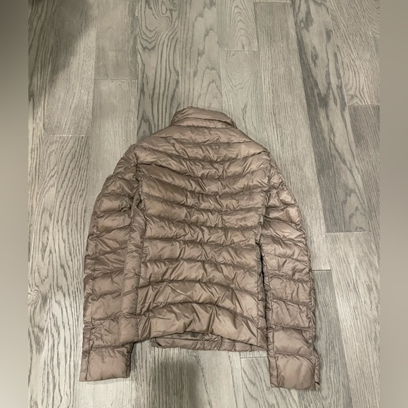 Uniqlo Puffer - Picture 4 of 5